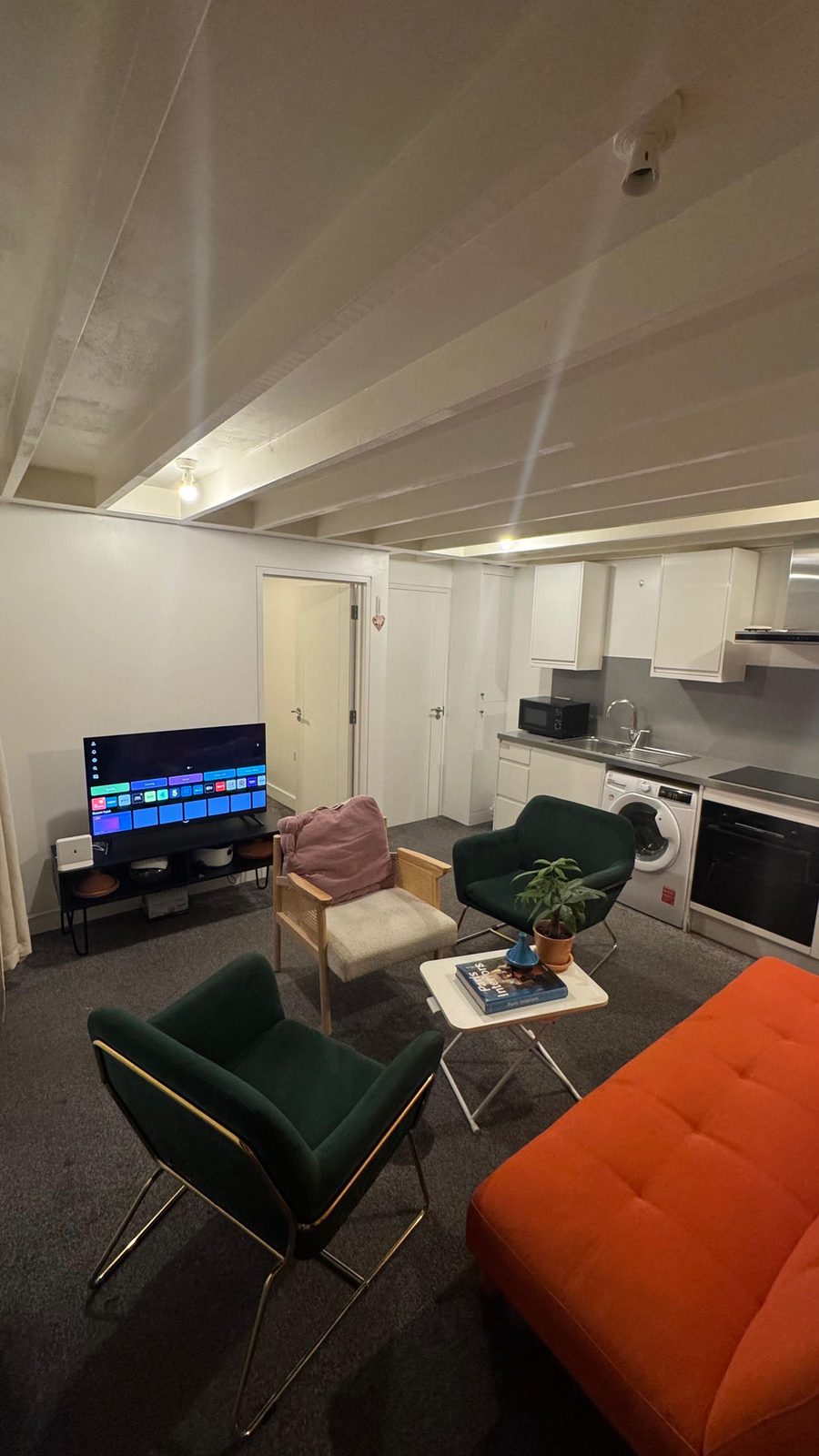 The Garden Studio, open-plan living space with kitchenette